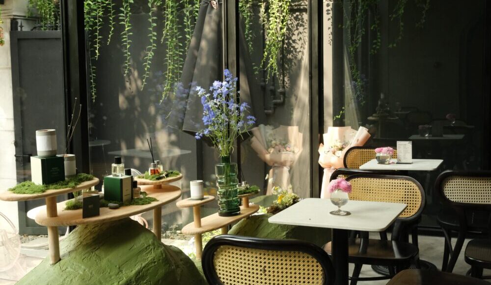 Finished 10ml custom fragrance bottle from perfume workshop Saigon Thao Dien NOTE