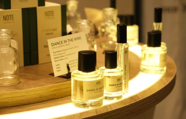 note the scent lab store cafe apartment nguyen hue walking street