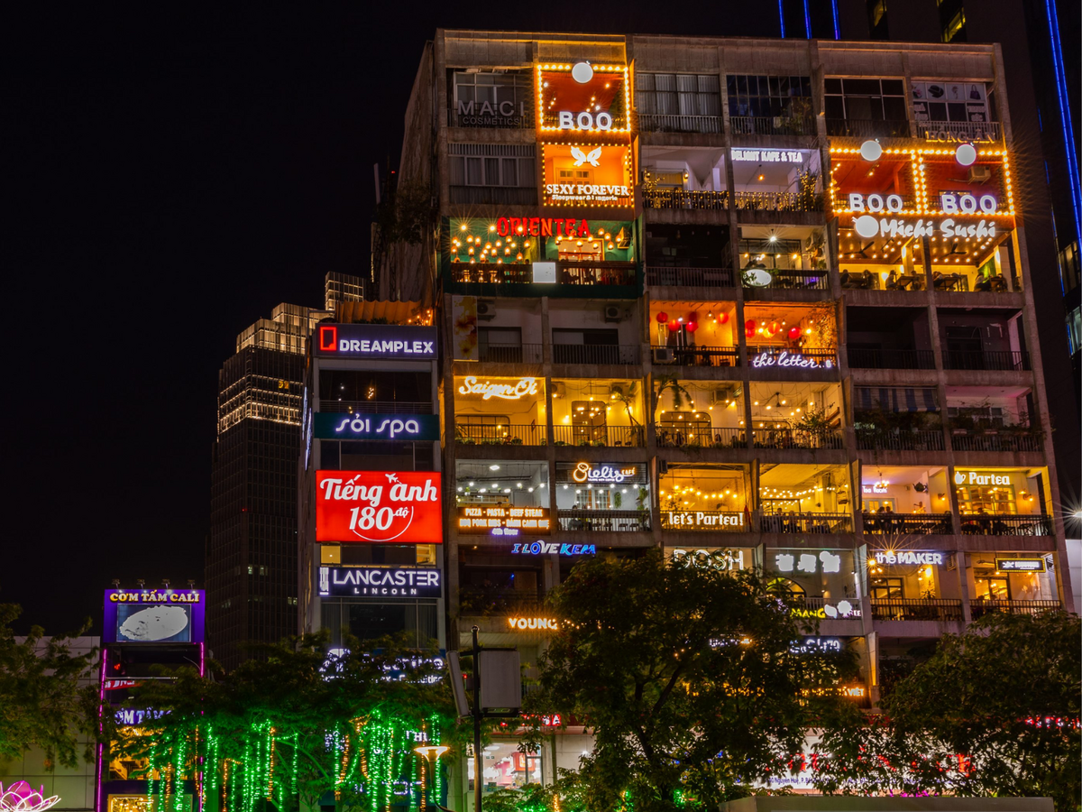 Cafe Apartment in Ho Chi Minh City at night