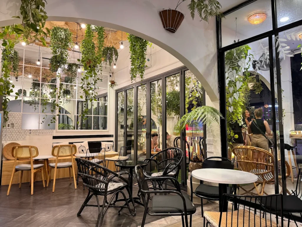 Good Day Café The Cafe Apartment Travel Guide Ho Chi Minh Itinerary