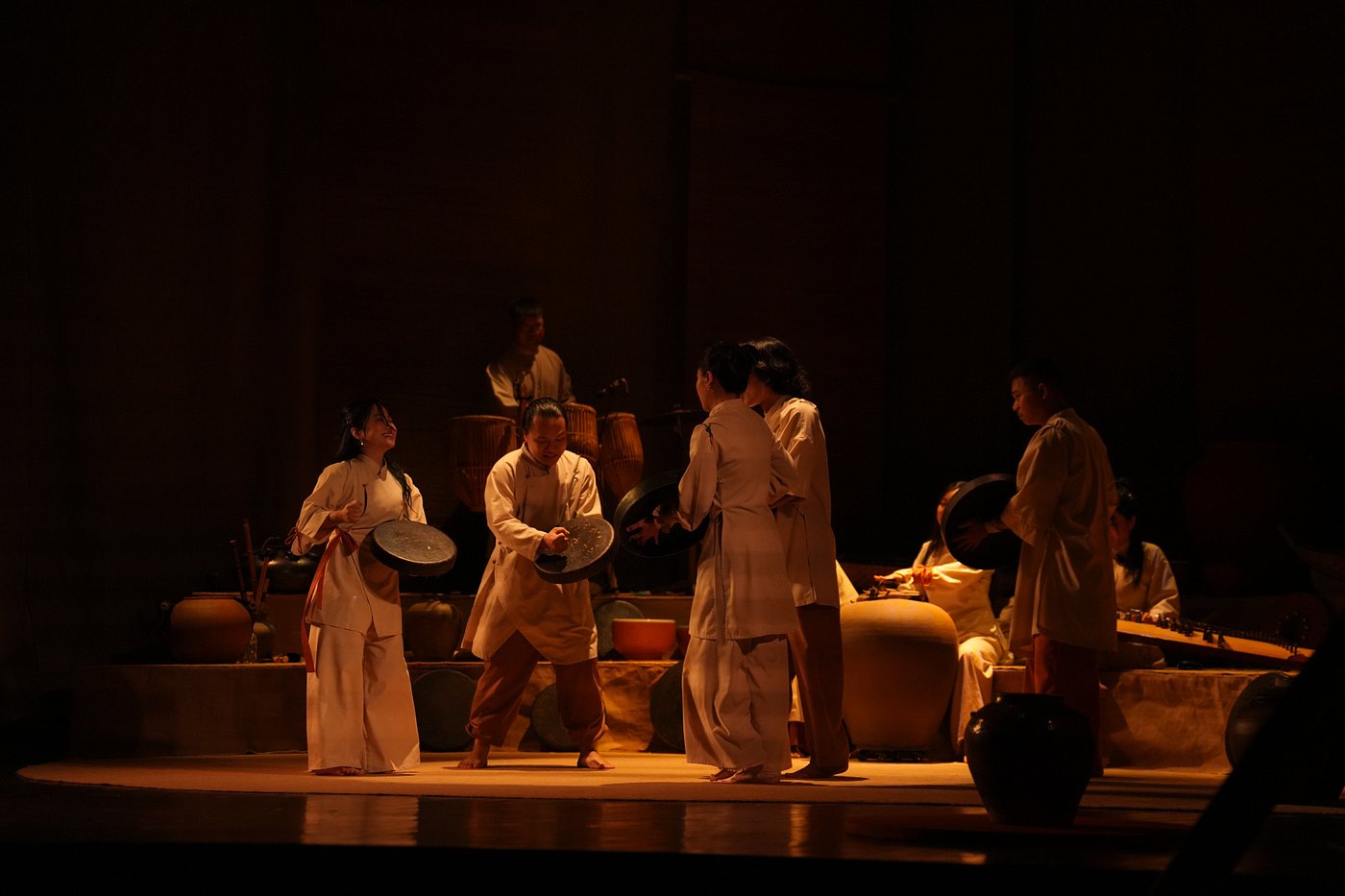 The Magic of the GOm Show Hanoi: A Unique Ceramic Music Experience