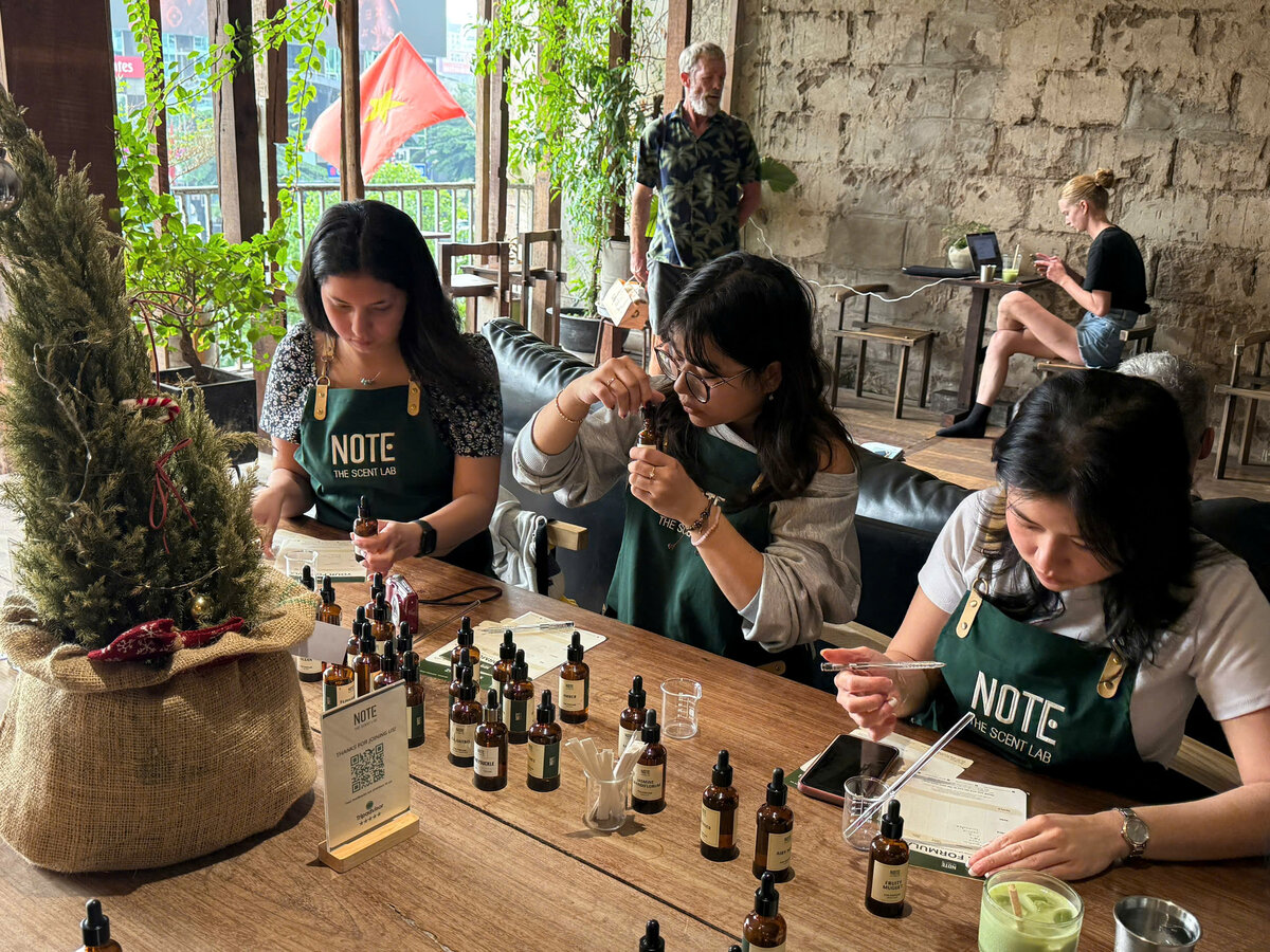 Group perfume making workshop near Ben Thanh Market District 1 Saigon