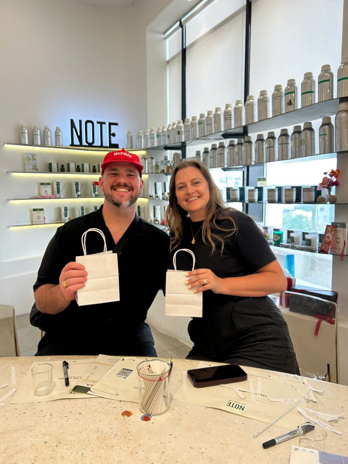 在NOTE香水工坊工作室创意香氛体验