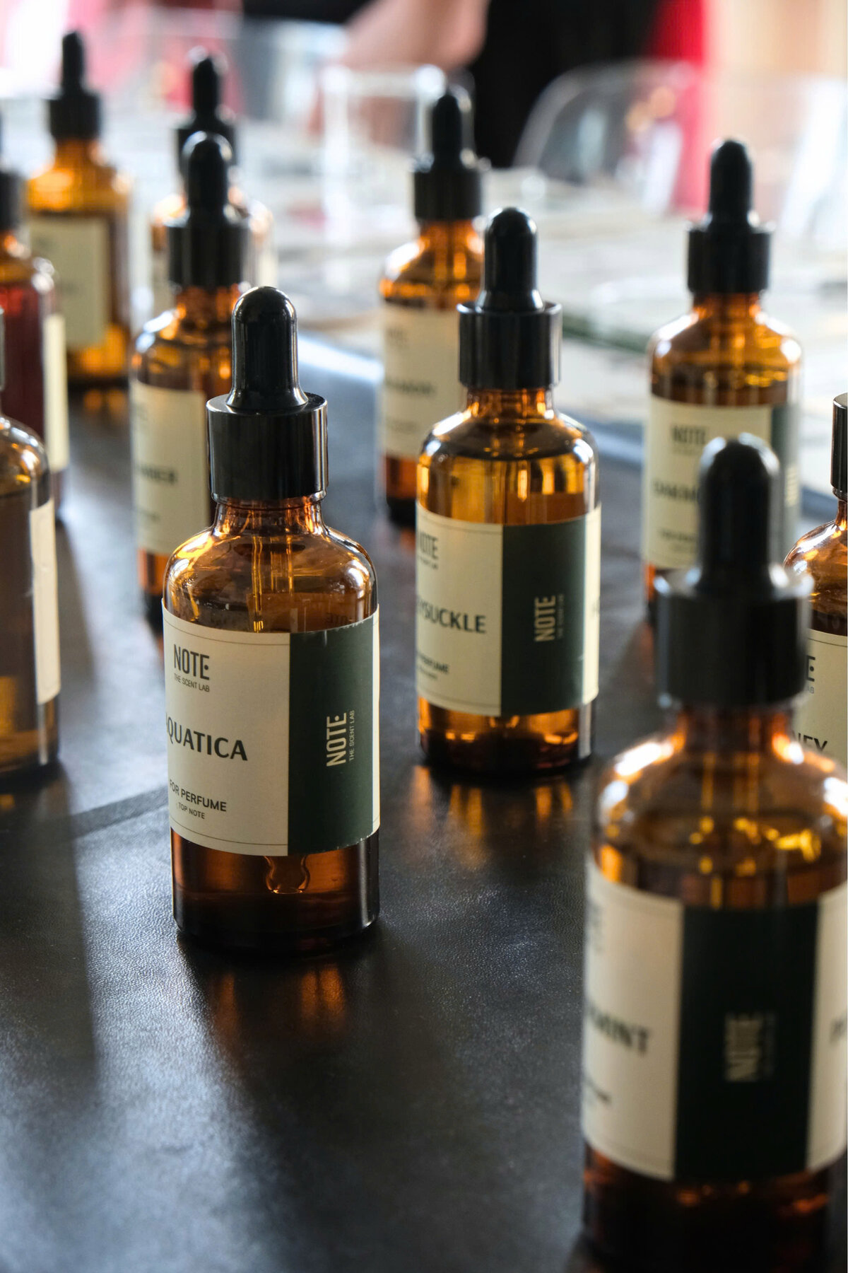 在 NOTE 创建定制香水西贡本地隐藏宝藏