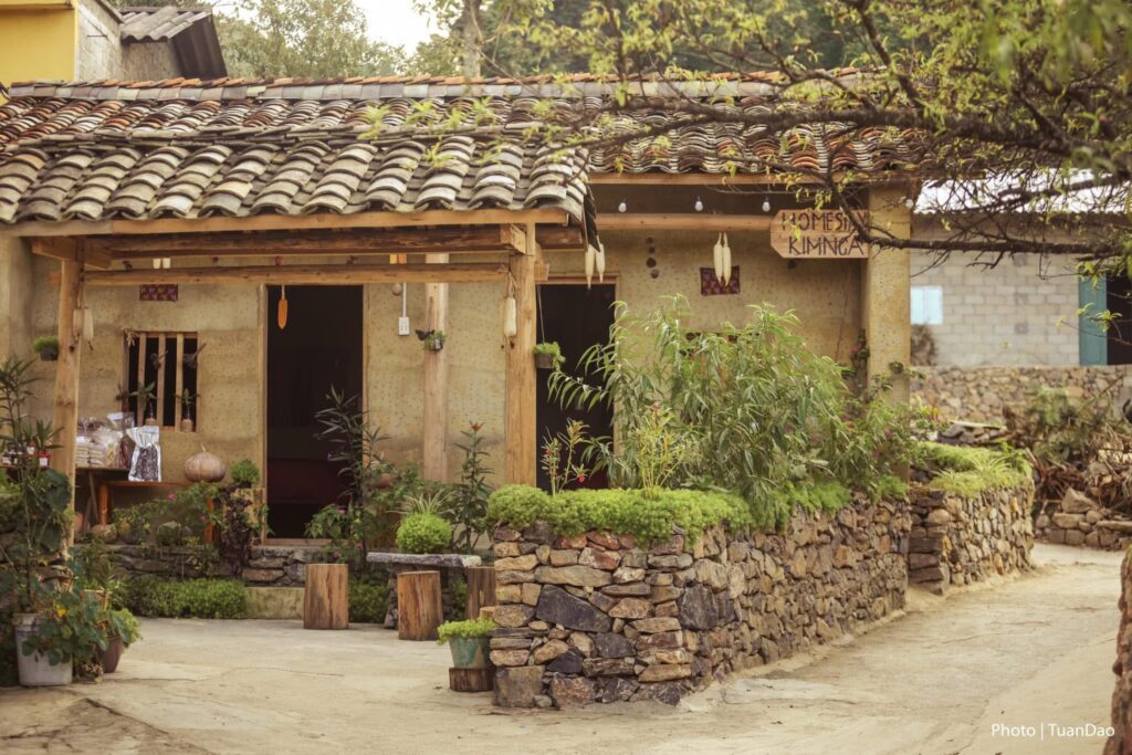 Wood carving workshop in Hanoi traditional Vietnamese wood carving unique experiences in Hanoi craft workshops in Hanoi Moc Thon Woodtales
