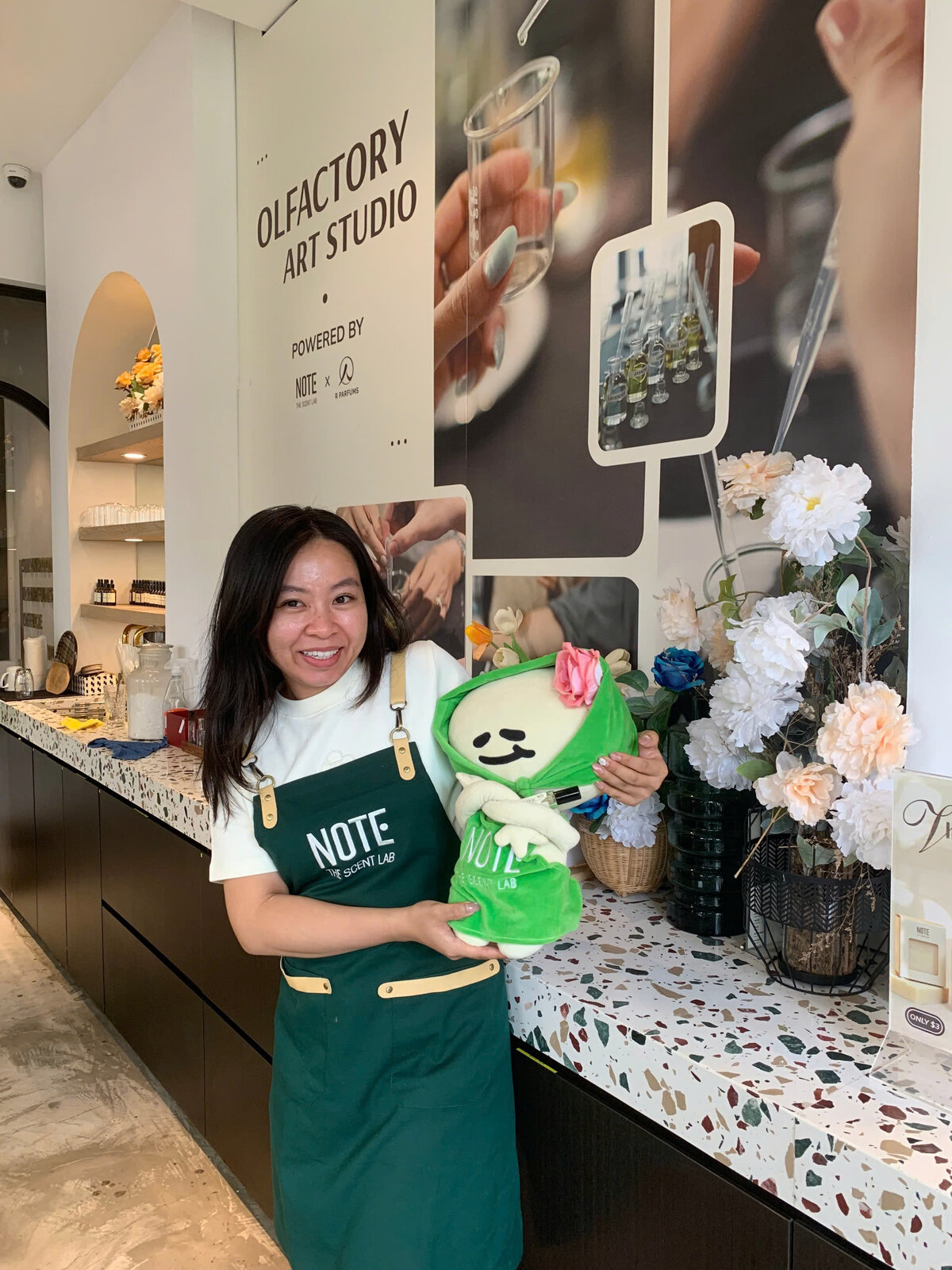 Take-home perfume bottle from Phu Quoc Saigon Korean traveler 7-day trip