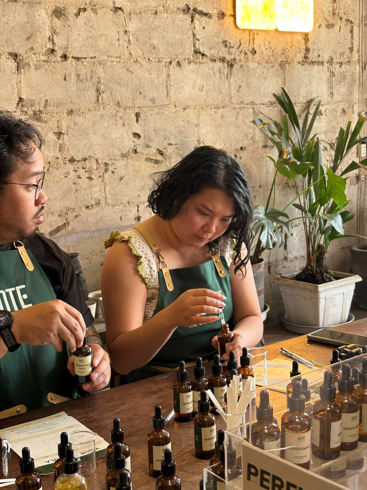 uniquethingstodo6614 Perfume Workshop by NOTE The Scent Lab NOTE The Scent Lab越南手工香水纪念品