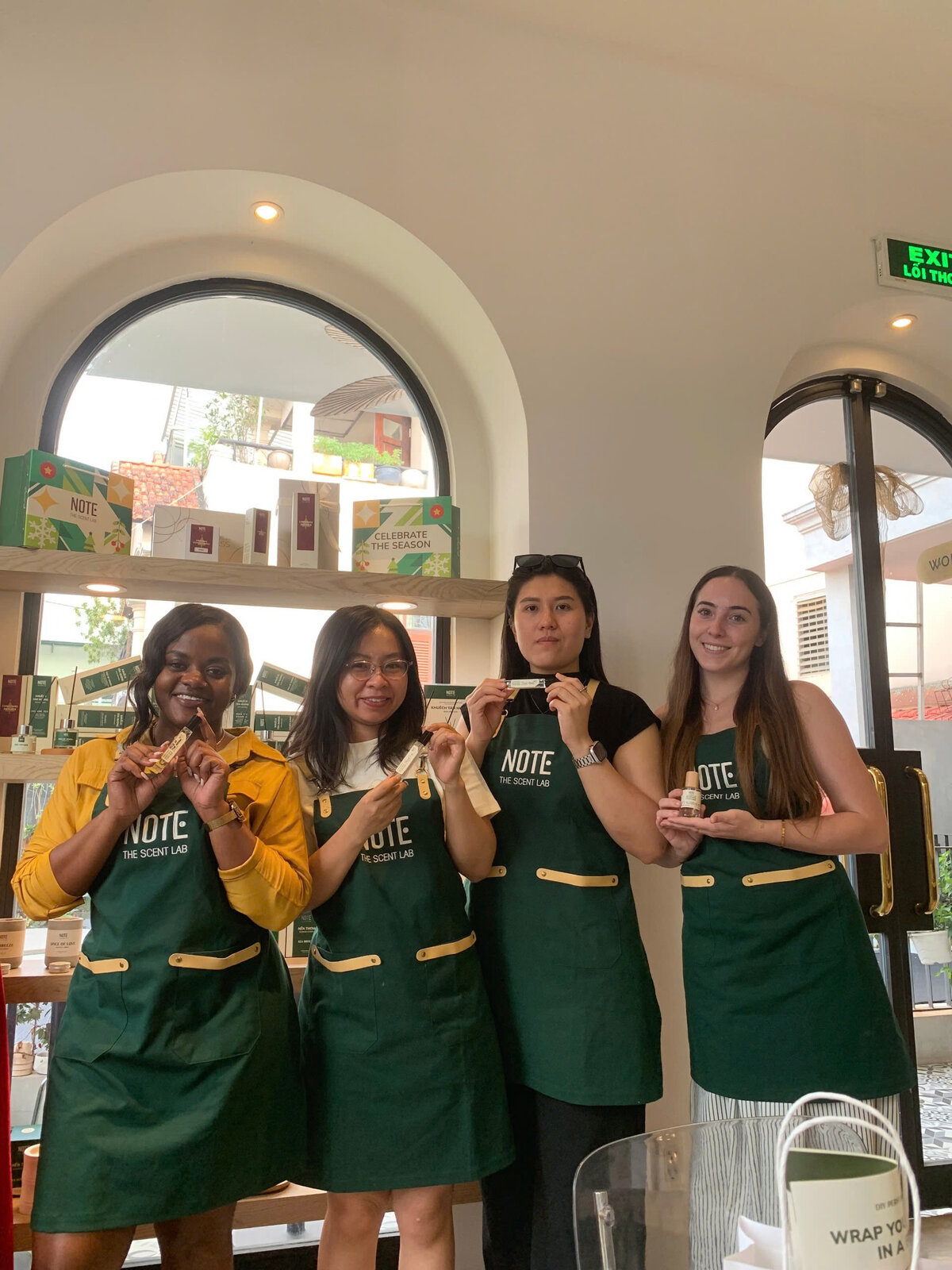 在NOTE workshop越南创意香水体验