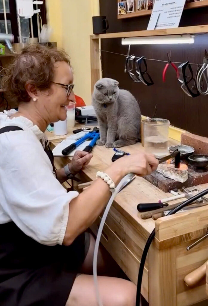 Gemstone silver clay ring workshop Silver making class Hanoi DIY jewelry workshop Vietnam craft workshops in Hanoi unique experiences in Hanoi