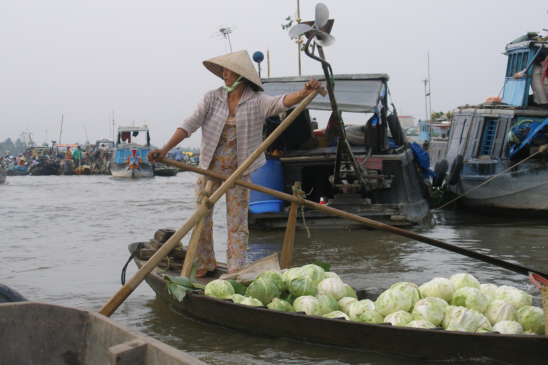 Cai Rang floating market Can Tho Vietnam  featured image for NOTE The Scent Lab destination guide