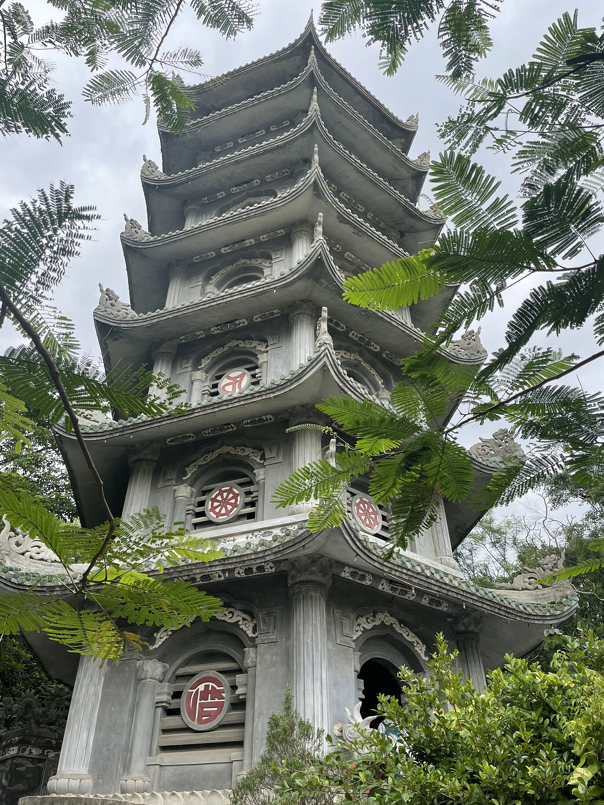 Da Nang Marble Mountains Vietnam  featured image for NOTE The Scent Lab destination guide